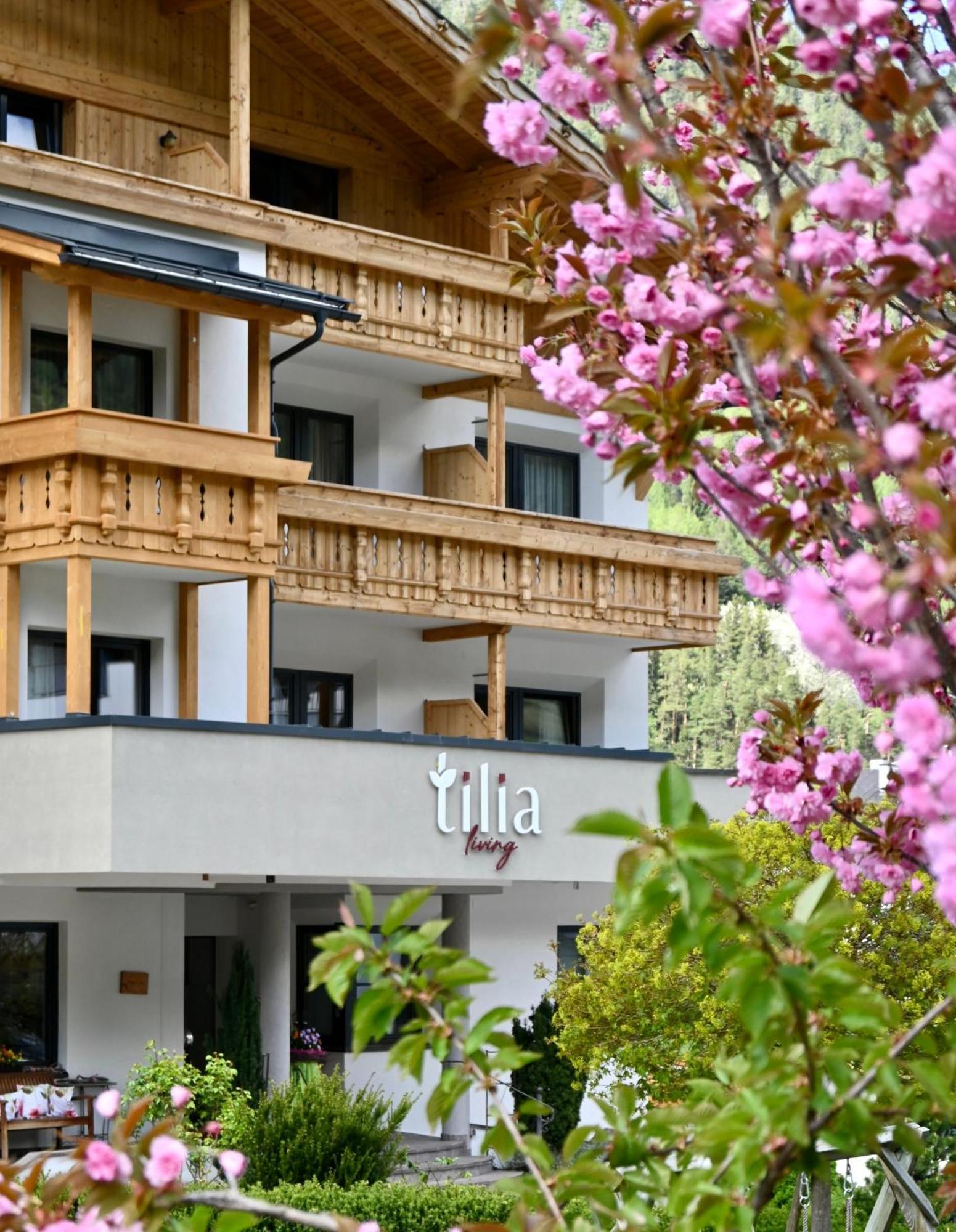 Tilia Living - B&B Mit Dem Komfort Eines Kleinen, Feinen Hotels Ried im Oberinntal Exterior foto